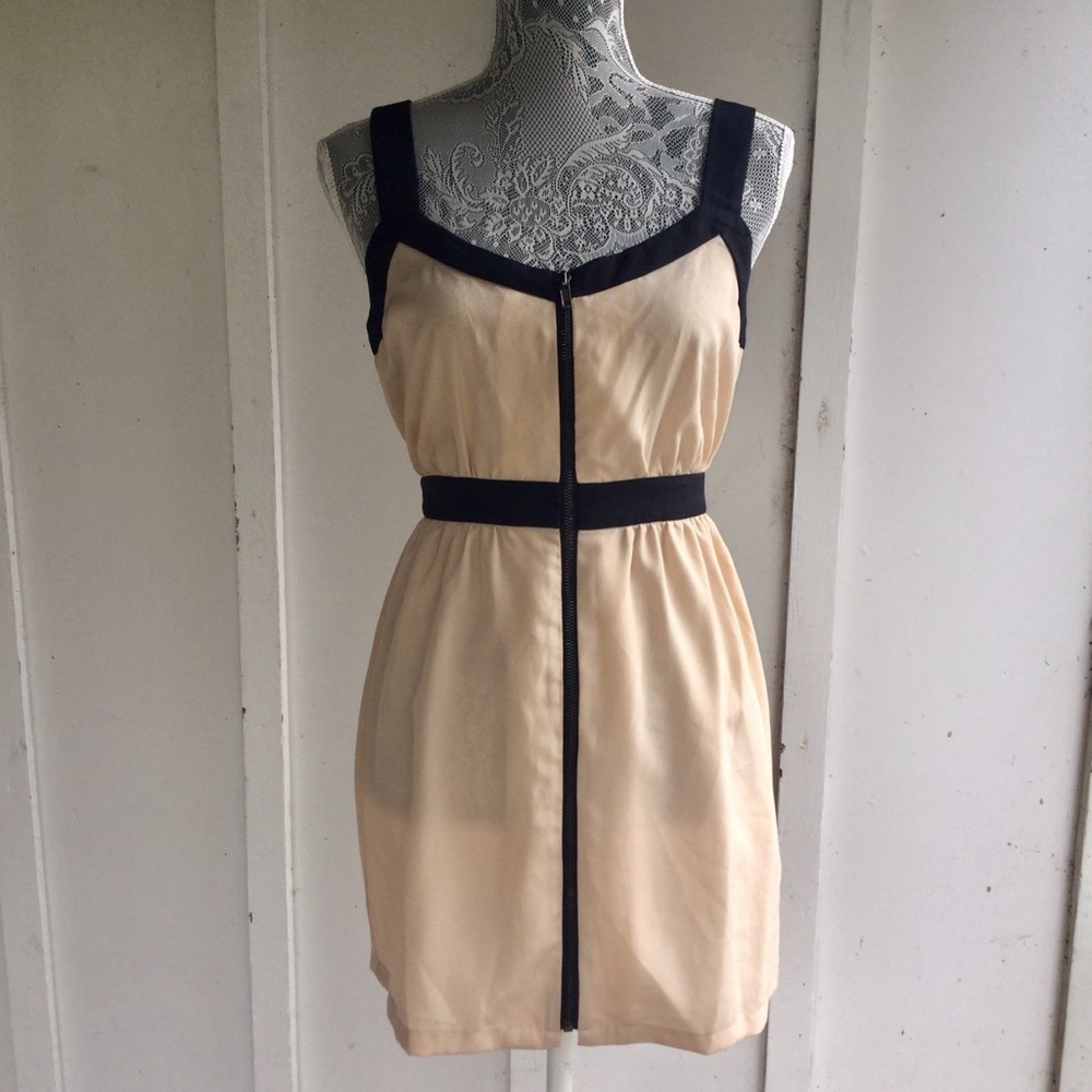 Forever 21 Cream and Black Zipper Dress